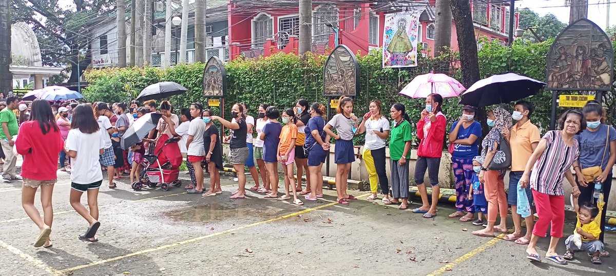 CaritasManila's tweet photo. | Caritas Manila Typhoon #Karding Relief Operations | 

IN PHOTOS: 500 families affected by Typhoon #Karding from Montalban, Rizal received relief packs at Our Lady of the Most Rosary Parish through our Damayan Program. https://t.co/9zRyLk3PXT