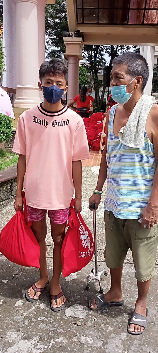 CaritasManila's tweet photo. | Caritas Manila Typhoon #Karding Relief Operations | 

IN PHOTOS: 500 families affected by Typhoon #Karding from Montalban, Rizal received relief packs at Our Lady of the Most Rosary Parish through our Damayan Program. https://t.co/9zRyLk3PXT