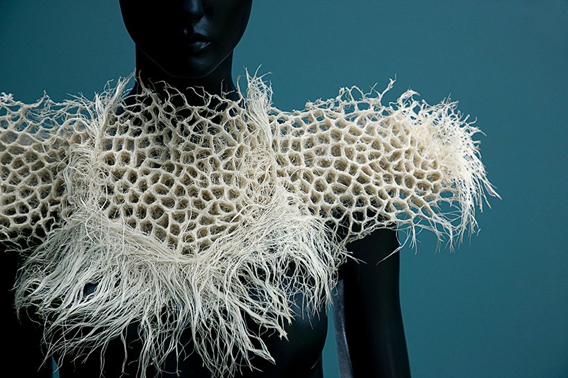 KGDAwards's tweet photo. #KGDAsharing
▼ Inspiration
ZENA HOLLOWAY EXPLORES THE PROMISE OF ROOT-GROWN TEXTILES
Source: designboom
⏩ Read more: https://t.co/zybib2KJsq
➡️ Follow us:https://t.co/KbVtjI5Ass
.
#KGDA #designideas #zenaholloway #materialarts #textiles #wearables #sustainable #fashion https://t.co/DtAY8saQBy