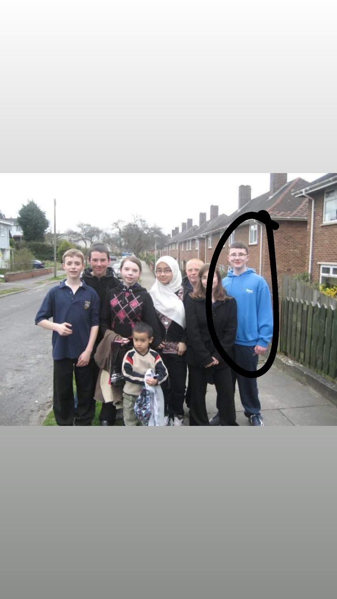 aidarazman's tweet photo. *6 hours drive 
rented a £110 car 
held my pee for 5 hours
just to catch up with this long lost 15 years of friendship*

thank you nathan it felt like a gush of memories unlocked 🔓 https://t.co/600WDkBYyg