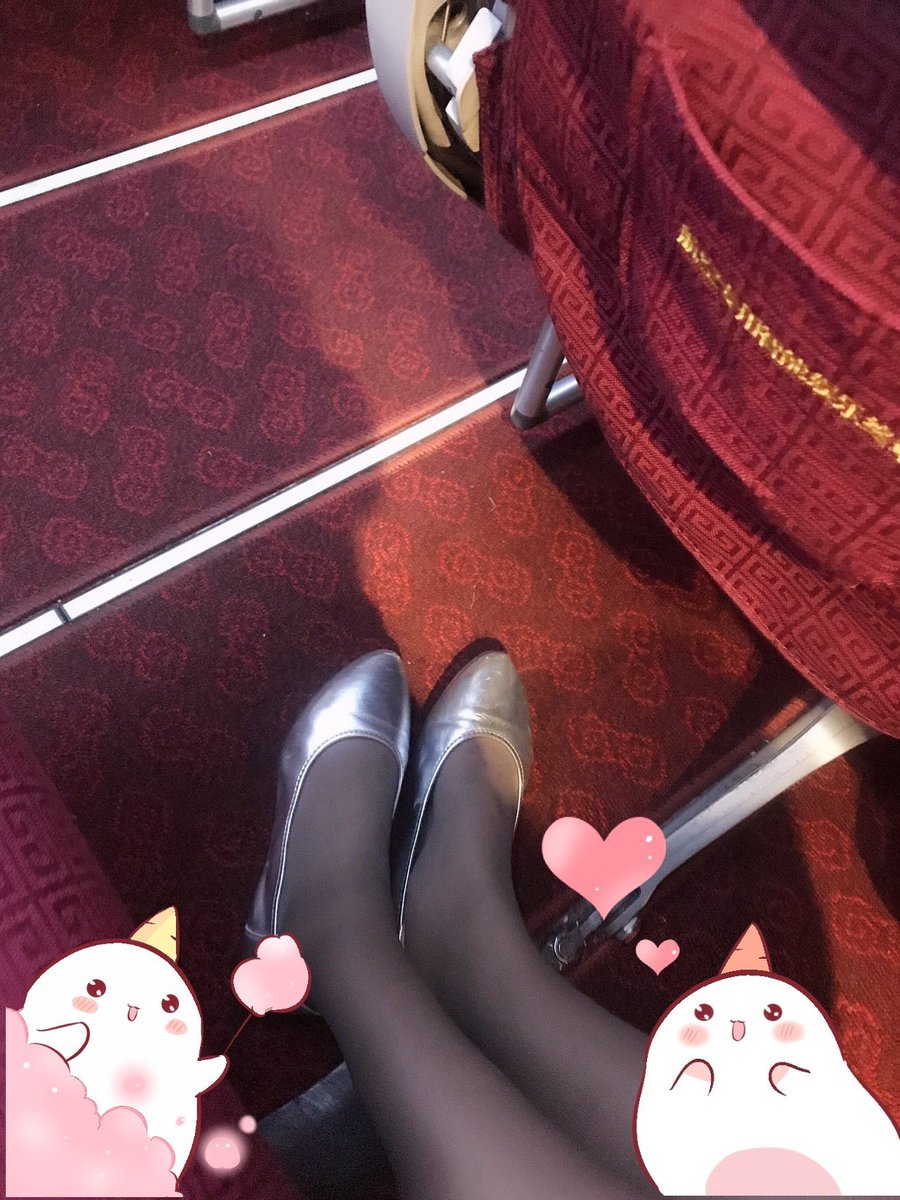 XianTian668's tweet photo. 这天气丝袜都穿上了🤗 https://t.co/E8OXNnjfVl