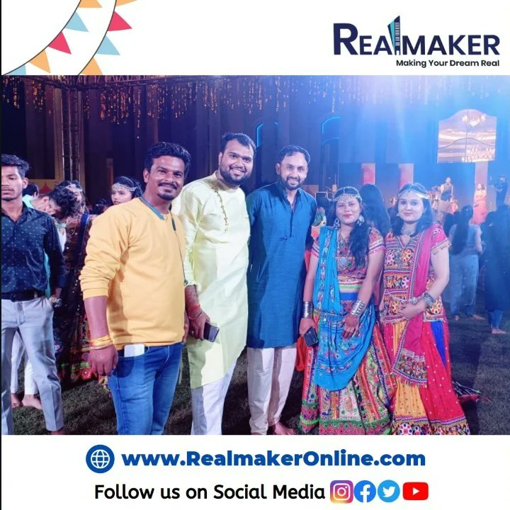 RealMaker25's tweet photo. #garbanight #garba #garba2022 #navratri2022 #navratrispecial #sheraton  #Plotforsale #flatforsale #plot #flat #residentialplot #commercialplot #propertyinindore #plotinujjainroad  #propertyinsupercorridor #plotinujjainroad #indoreproperty #realmaker #realestate #indore https://t.co/351Mo0K89v