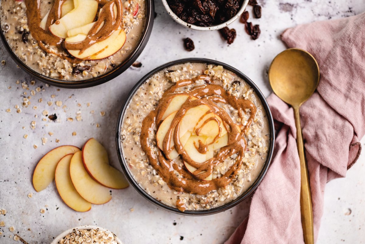 VEGANEVIBES's tweet photo. Apfel Zimt Overnight Oats (v, gf)
https://t.co/U7JYy9knf7

#Vegan  #govegan #veganism #veganfood #veganleben #veganevibes #veganleben #veganlifestyle #veganerezepte #veganwerdenwaslosdigga #veganlife #vegandrinks #veganrecipes #vegancooking #veganhealth 
@VEGANEVIBES https://t.co/8l4aE363mL