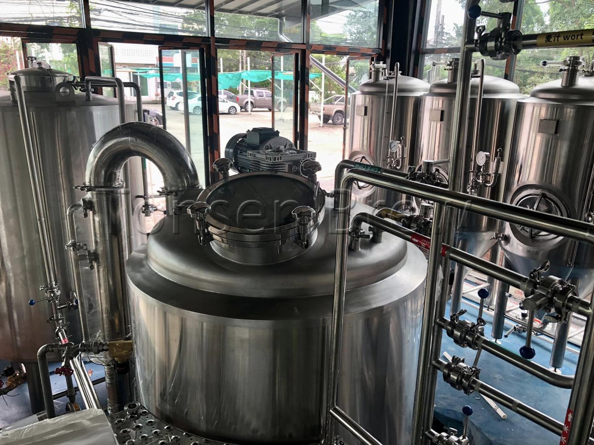 HelenLiu2018's tweet image. The 500L brewery is installed in Asia, 500L 3 vessels in 2 tanks brewhouse, 500L and 1000L fermenters and BBT. 
Email: helen@tonsenbrew.com
Whatsapp: +86 153 1556 2731
#tonsen #fermenter #beerbrewing #beer #brewingco #unitank #fv #cct #bbt #brewingequipment #craftbeer #bière