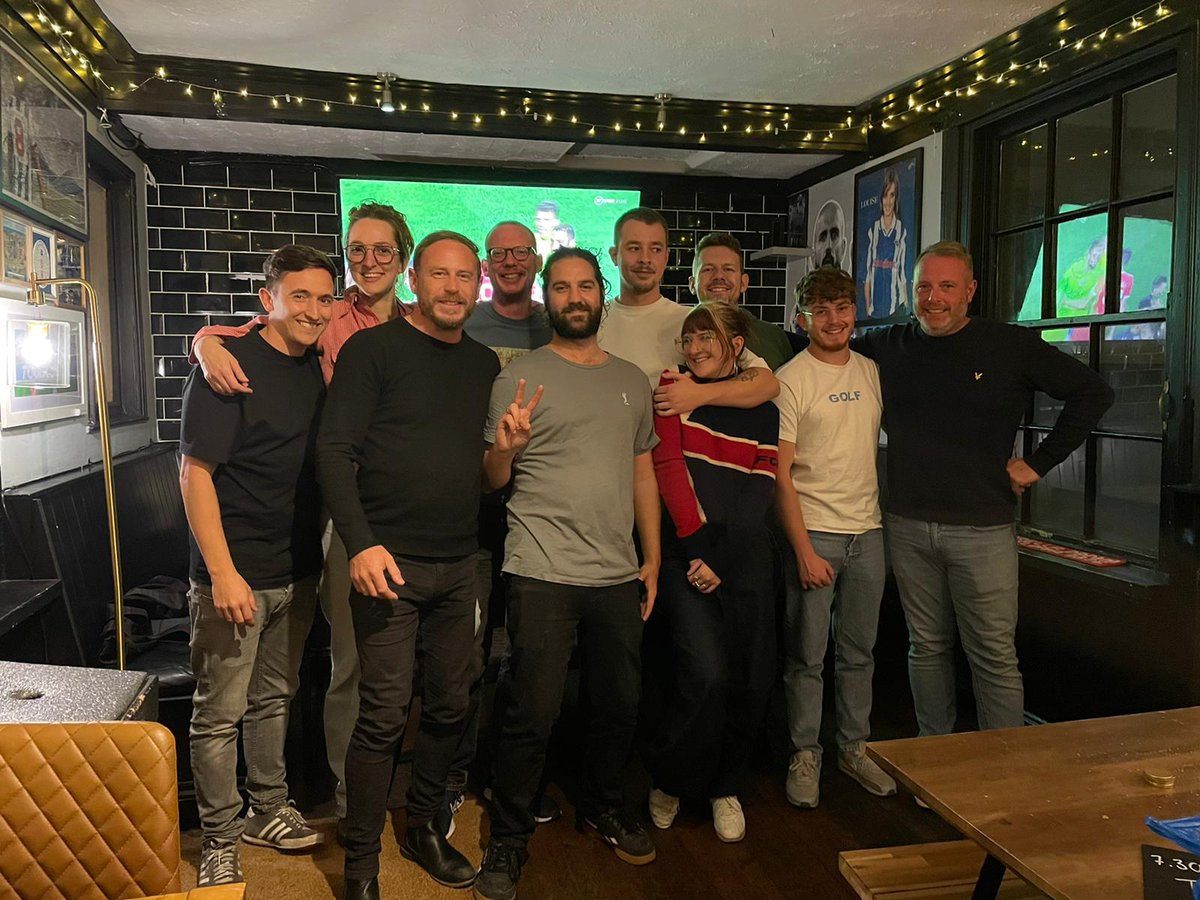 Caxton_Arms's tweet photo. A tremendous evening of Toading, as a we get ready for the new season, with a friendly against the amazing guys from The Indy Toads Club #Toader 🐸🐸🐸 @independentbtn https://t.co/6sxoAeSOfq