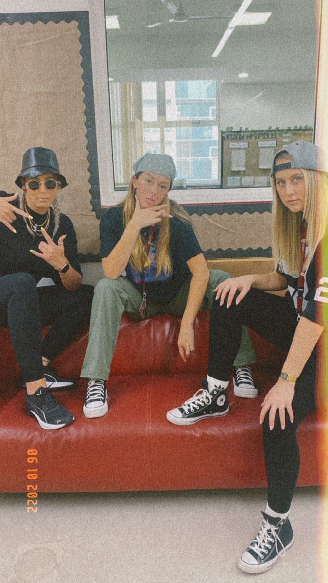 Lauren Rook tweet media