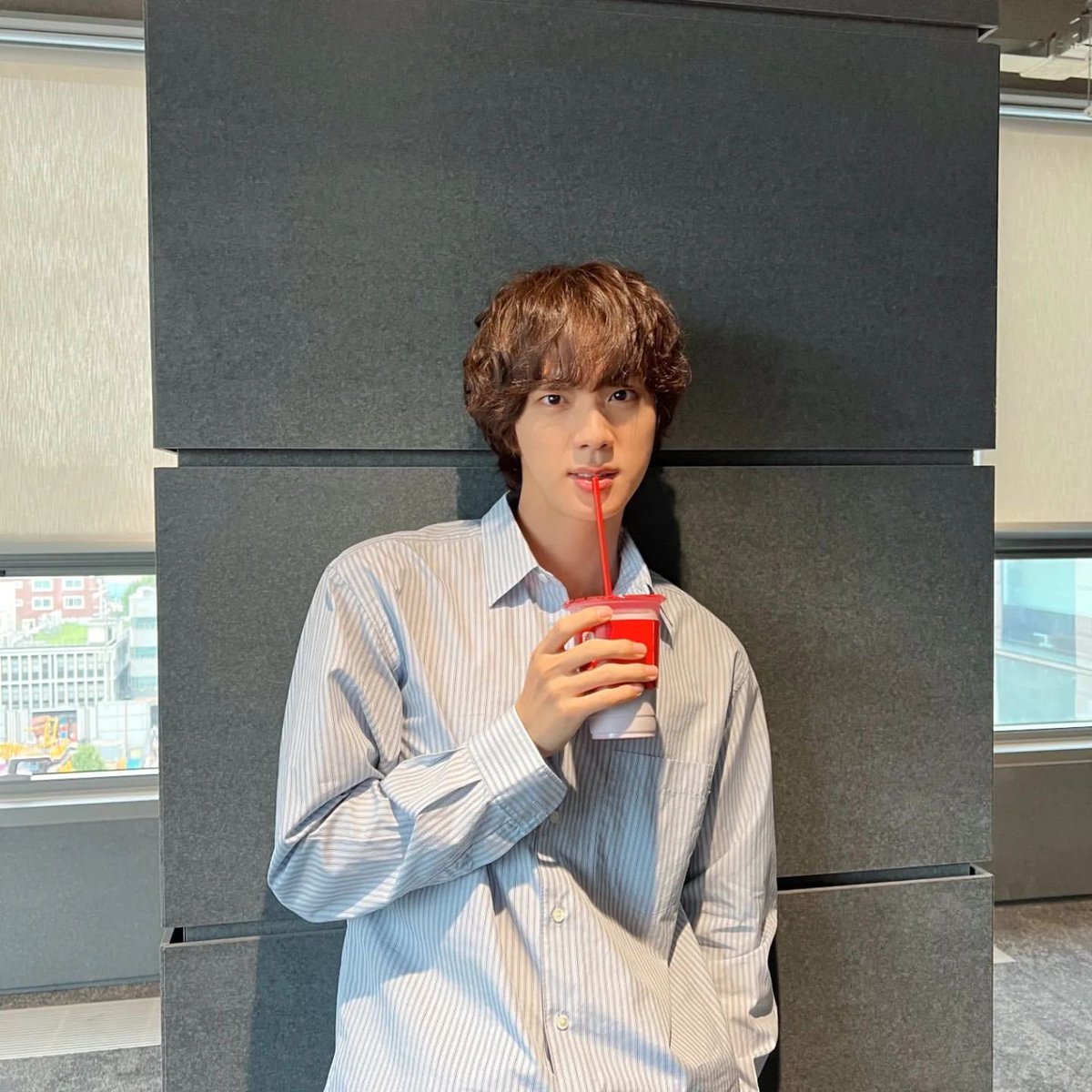 seokjinfile's tweet photo. JIN ON INSTAGRAM https://t.co/8Qvpl14XT4