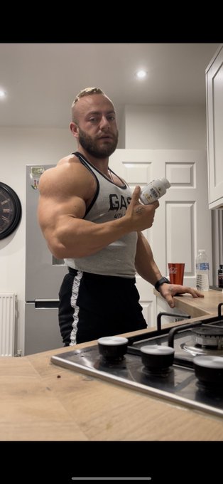 New @YouTube video Breakfast with Drew Walker pro https://t.co/kDmI5srJh9 https://t.co/lBzrbQvD4y<a class="tags" target="_blank" title="On Twitter" href="/?out=eyJ0eXAiOiJKV1QiLCJhbGciOiJIUzUxMiJ9.eyJpYXQiOjE3MjczNzUxNTUsImlzcyI6InR3cG9ybnN0YXJzLmNvbSIsIm5iZiI6MTcyNzM3NTE1NSwiZXhwIjoxNzU4OTExMTU1LCJyZWRpcmVjdF91cmwiOiJodHRwczovL3R3aXR0ZXIuY29tL1lvdVR1YmUifQ.Qw5f1LmboWOnbLw5jl1oP2XfJzRJH78Rdbmv815KkokybZNqUExgRFhIddyVkNwRyYyBPtMrcM67ggbubJIPfA">@YouTube</a><a href="/tag/newprofilepic"class="tags"><span>#newprofilepic</span></a>