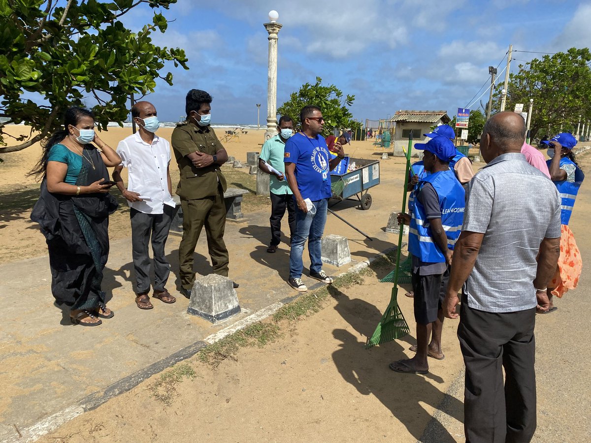 #cleaniceanforce launched it’s daily beach cleanup mechanism on the Panadura Public beach as a move to assure a trash and a #plasticfree beach for the local and foreign #tourists who come to enjoy the beauty of Sri Lankan beaches.  
#juliechung