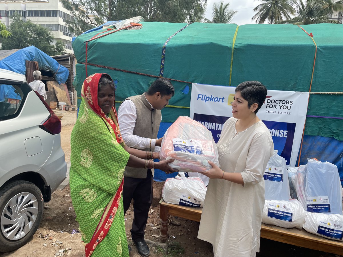 Flipkart Foundation (@flipkartenables) on Twitter photo To aid slum areas affected by #BengaluruFloods, Flipkart Foundation & <a href="/Flipkart/">Flipkart</a> Group employees, in partnership with <a href="/dfyindia/">Doctors For You</a>, raised funds, conducted health camps & distributed relief material including wash, shelter & ration kits to 2,200 households. <a href="/doctorrajat/">rajat jain</a> <a href="/ravikantkem/">Dr Ravikant Singh</a> To aid slum areas affected by #BengaluruFloods, Flipkart Foundation & <a href="/Flipkart/">Flipkart</a> Group employees, in partnership with <a href="/dfyindia/">Doctors For You</a>, raised funds, conducted health camps & distributed relief material including wash, shelter & ration kits to 2,200 households. <a href="/doctorrajat/">rajat jain</a> <a href="/ravikantkem/">Dr Ravikant Singh</a>