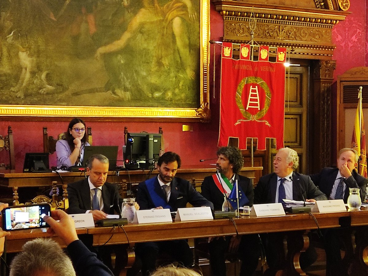 6 ottobre 2022. Secondo giorno della Riunione ottobrenazionale dei Centri di Documentazione Europea e degli ED. I saluti del sindaco di Verona, Tommasi