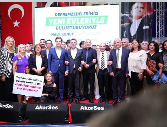 Bir bir ekibiz.birlikte büyüyor,birlikte çoğalıyor ve birlikte gücleniyoruz.çünkü yanımızda Başkanlarımız var.#TuncSoyer #serdar sandal