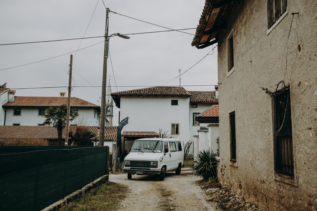 The Xxxxx Heist stems from the need to destroy the past. A specific part of my artistic path is represented by the Xxxxx.

The representative object of my Xxxxx journey is thus destroyed by the flow of time and the unpredictability of nature.

#mattiac #produkt #xxxxxHeist 🧵 1/6