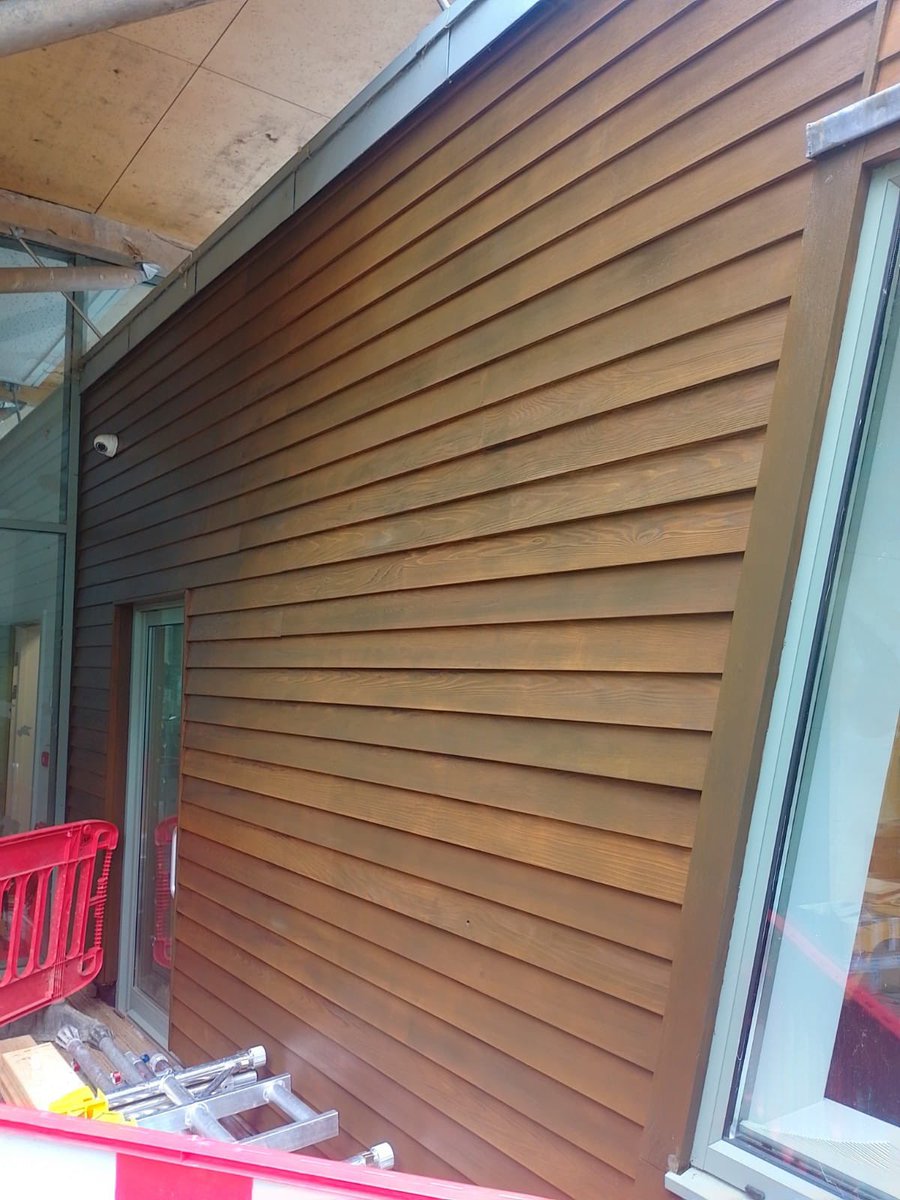 A recently finished job at The Lookout in Hyde park. Cheers to the lads involved 🙌🏼