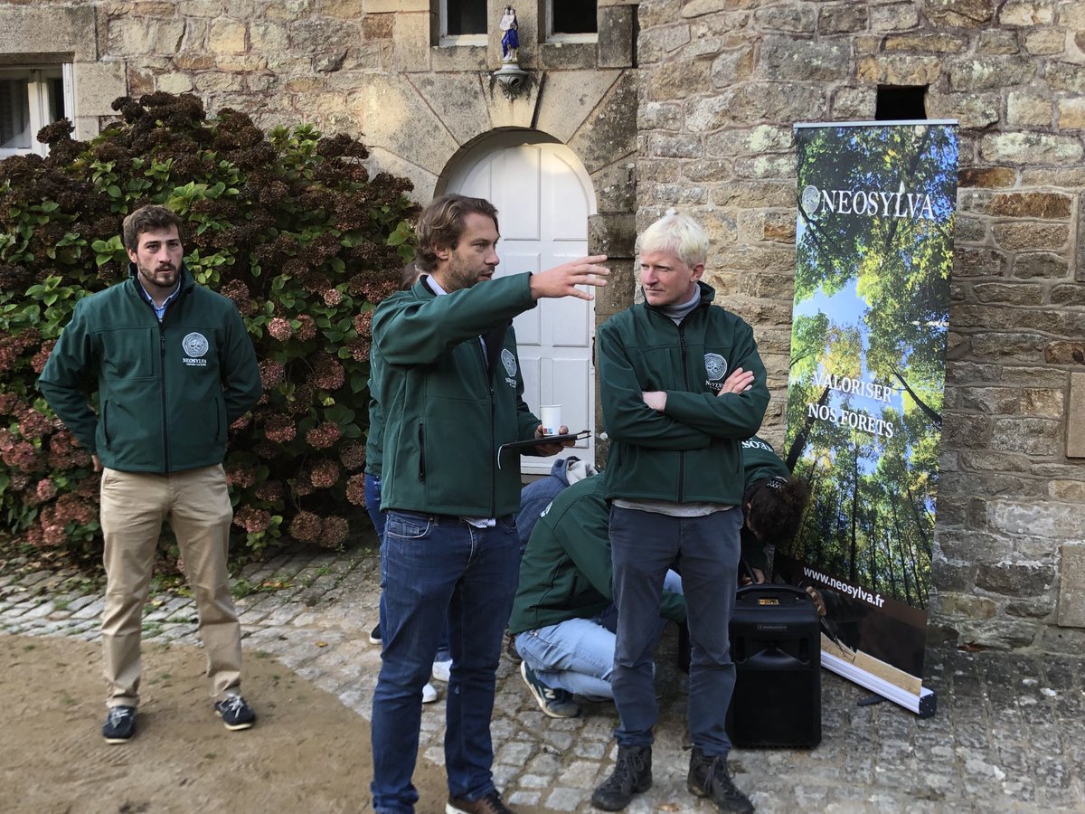 Foulques44's tweet photo. Découverte des solutions de #neosylva, une belle start-up nantaise en faveur de la forêt 🌳 francaise. 
Bravo Jean-Guenole Cornet !
#foret #environnement #biodiversite #nantes https://t.co/BikvhxnRd6
