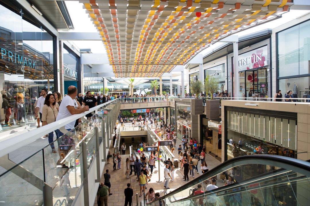 🤔 ¿Te has apuntado a los #DNVB Awards by <a href="/Carmila/">Norm Edwards</a> y no cuentas con presupuesto para personal ?

👉 El dinero del premio puedes repartirlo de diferentes formas entre las opciones de #Carmila

¡Apúntate! bit.ly/3q9BIGv
#Online #Offline #eCommerce #Carmila #Premios