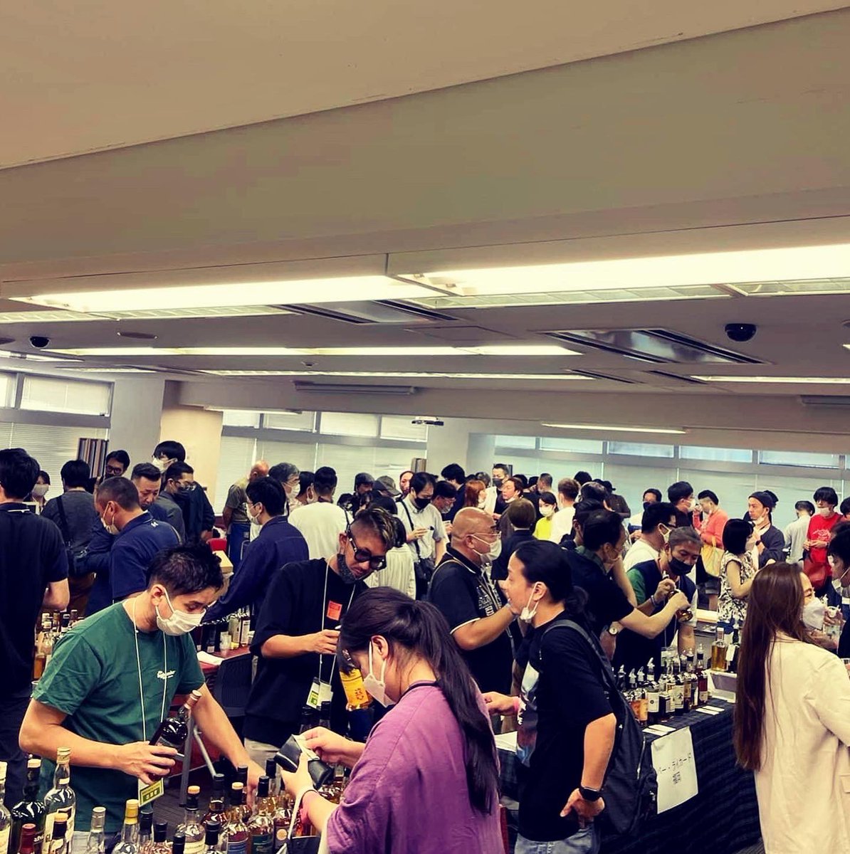 ultimatespirits's tweet photo. 先日は4年ぶりに復活したウィスキーヒストリー大阪へハイランダーイン秩父として出展！
全国から有名ウィスキーBARが出展し、とてもコアでラブリーなイベントで大盛況でした😉
新作のフェッターケアンもご好評いただきました。
主催者、出展者の皆様もお疲れ様でした！
#whiskyhistory #highlanderinn https://t.co/Ca6u6yNodv
