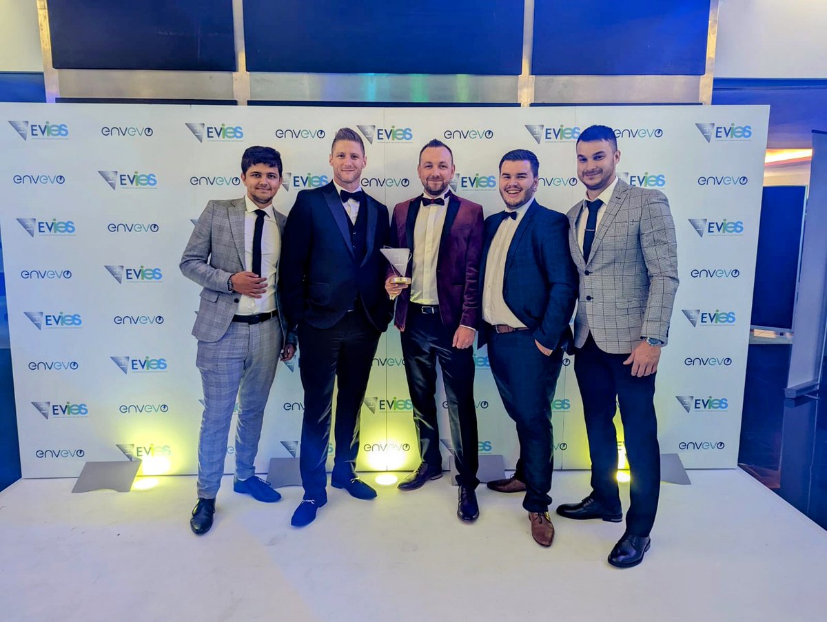 And the winner is... 🙌

We WON Domestic Installer of the Year last night at the #EVies 🎉

What an achievement for the whole team, now at 70+, who's hard work and determination is being recognised within our industry! Well done Team ChargedEV 👏

On to the next one 💥