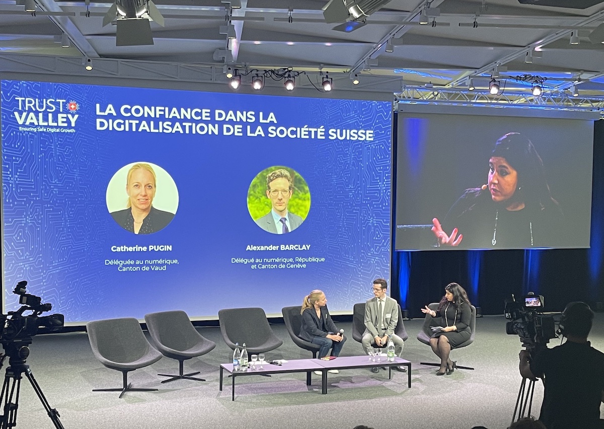 #TVDay22 Pleased to welcome Catherine Pugin, Déléguée au numérique pour le canton de Vaud and 
Alexander Barclay, Délégué au numérique pour la République et le canton de Genève on stage bit.ly/3orhCYz  #TrustValleyCH #digitalTrust <a href="/lennig/">lennig</a>