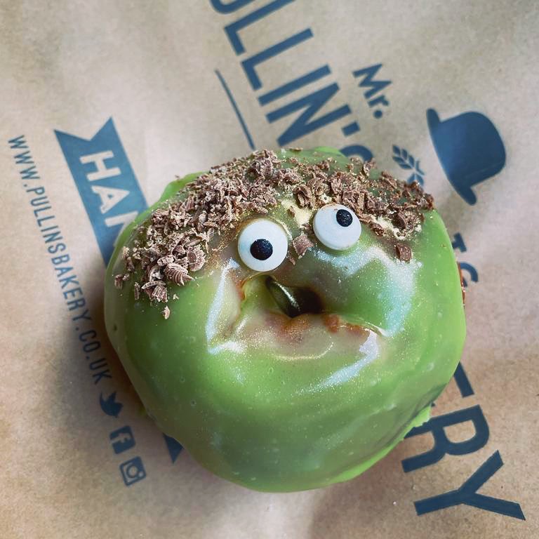 We probably all feel a bit glazed and confused at the moment but don’t worry, it’s almost the weekend.  Three weeks until halloween and our Clevedon shop is getting creative with spooky doughnuts. 

#pullinsbakery #glazedandconfused #hillroadclevedon