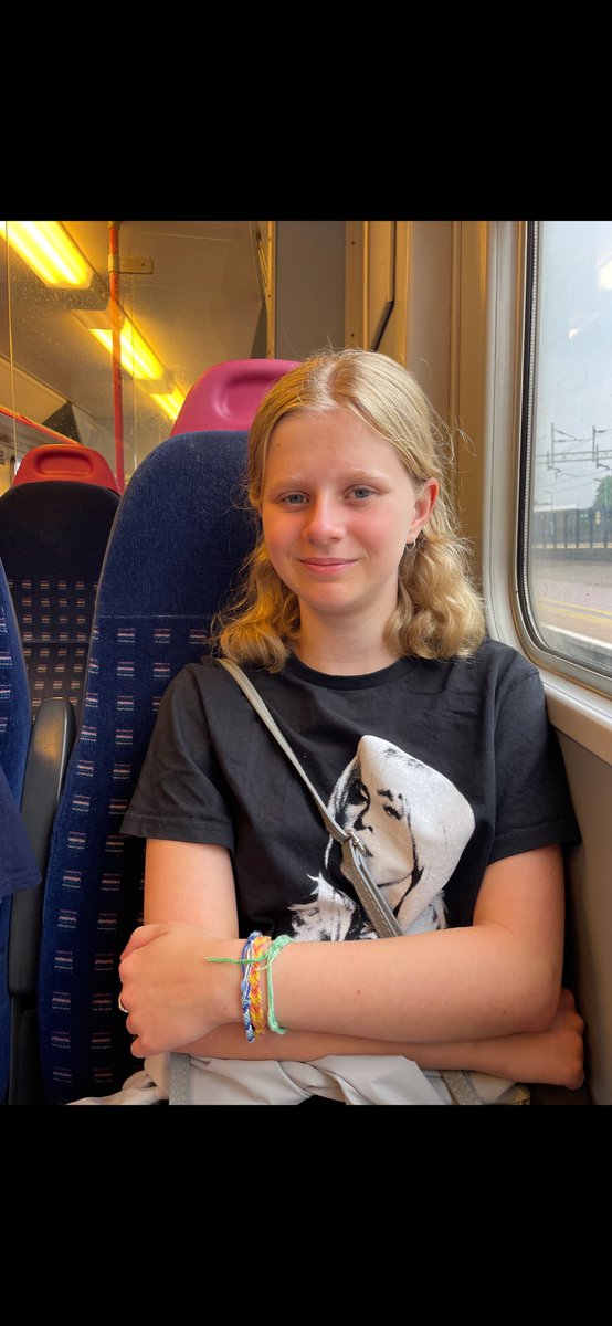 Zodlebud's tweet photo. @HelenSimmons8 13 years old, lives in Herts.  Has worked professionally but no longer represented.  Has a younger female sibling (10 years old and over 5 foot tall).  Please DM for IMDb link and further info. https://t.co/4x0fZktTIF