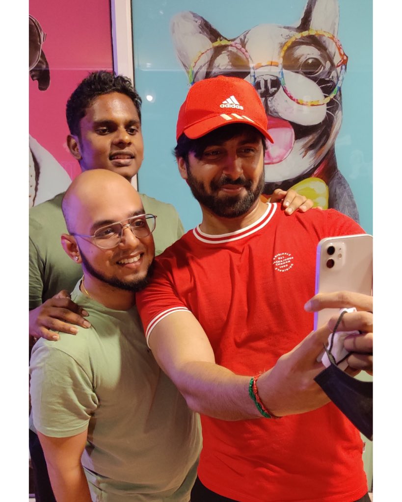 i_am_punith's tweet photo. Friends Reunion ♥️ https://t.co/gYbt6tyqBx