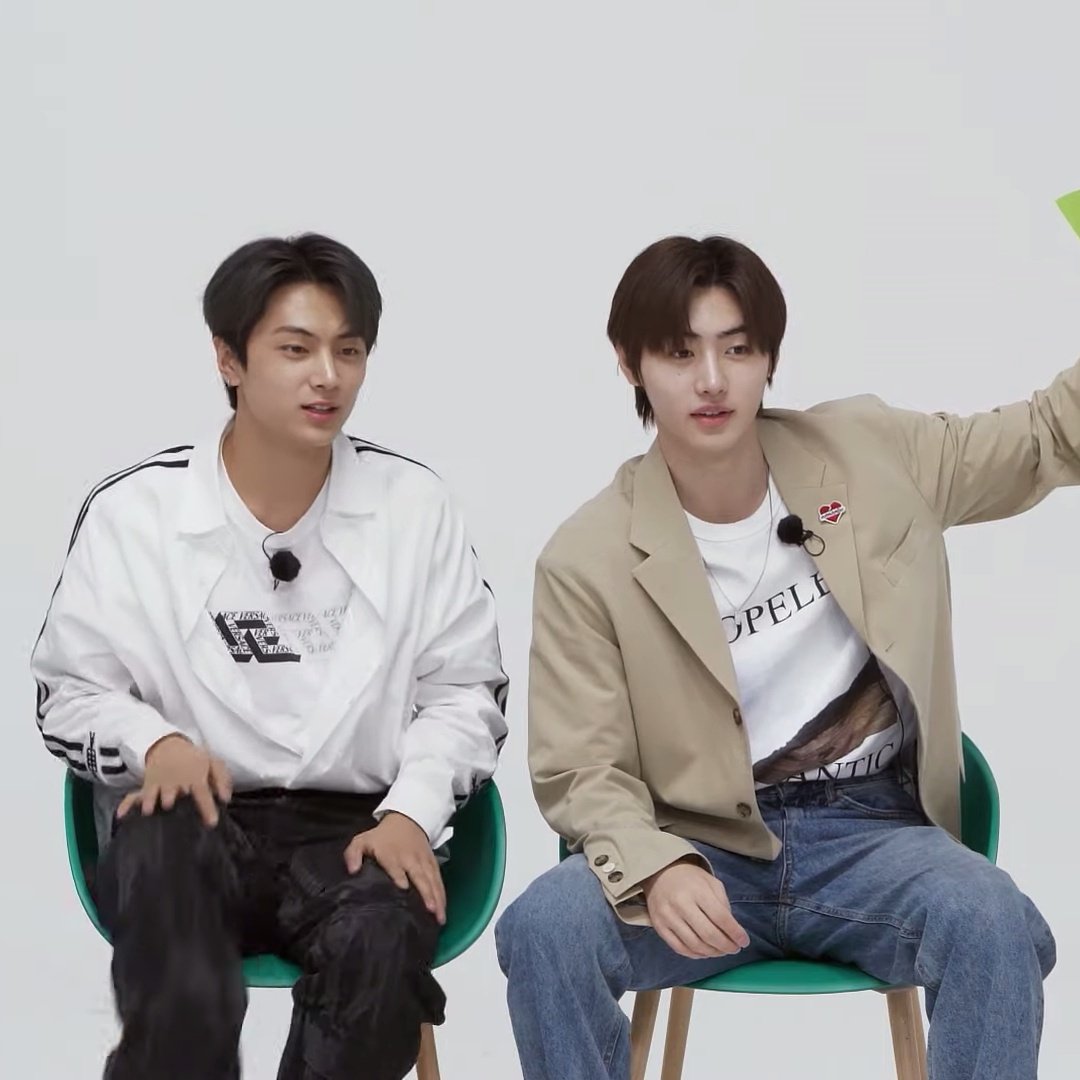 sunghoon is a jay magnet 🫡