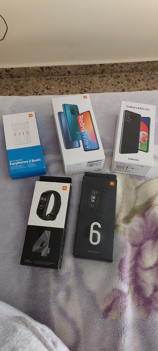 zorix_potato's tweet photo. @xdadevelopers I keep it, I love boxes https://t.co/qlhiogi3AR