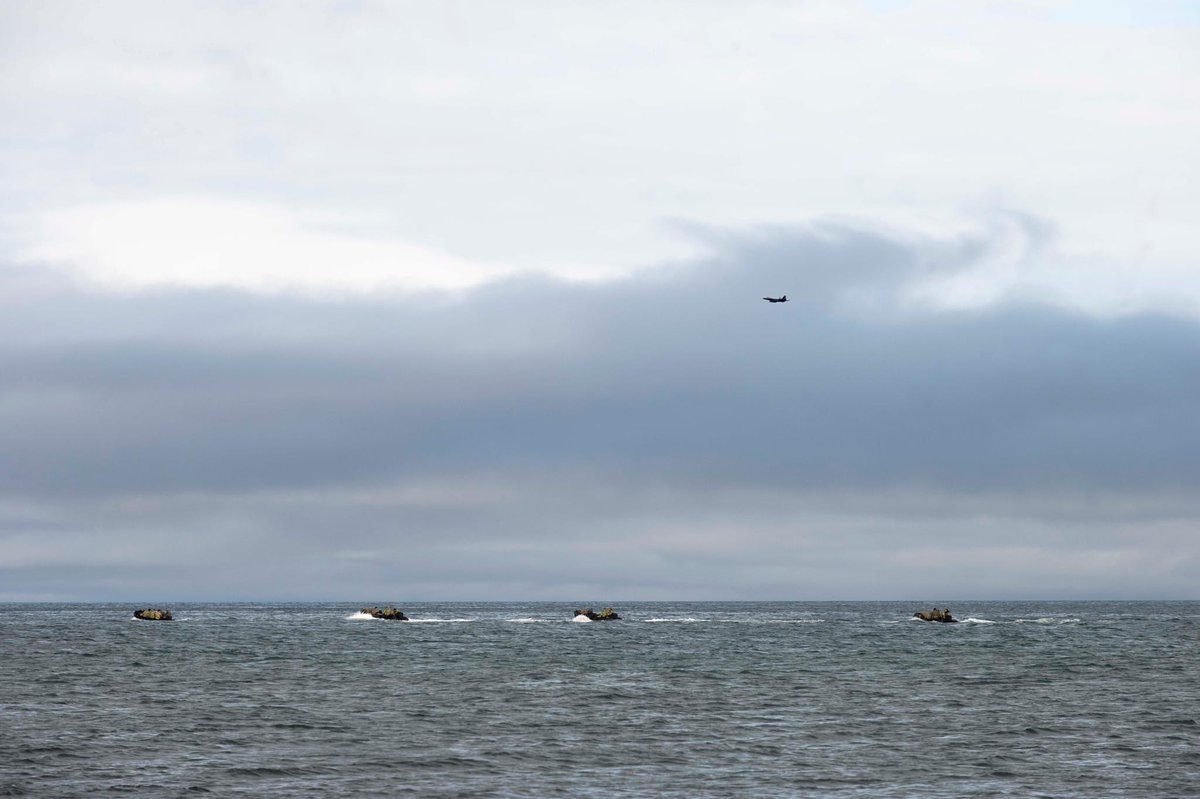 socnorth's tweet photo. Operation #NobleDefender demonstrates global integrated layered defense of multiple approaches to North America, and multi-domain operations combining #SOF with air domain assets in the Bering Straits. #SOCNORTH #NSW #NavySEALs #USSOCOM #NORAD #USNORTHCOM #HomelandDefense https://t.co/M8sdtSOqqy
