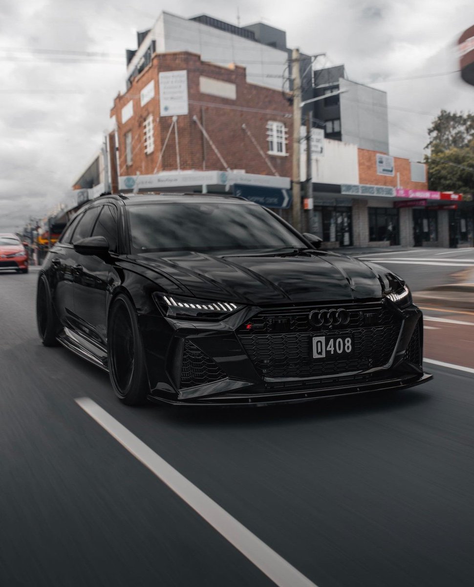 LuxuryCars365's tweet photo. Blacked Out Audi RS6 ☁️ https://t.co/KRO7d0nkcp