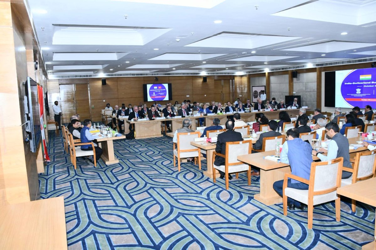 investindia's tweet photo. Key officials and industry members from both countries across strategic sectors such as textiles, pharmaceuticals, and renewable energy participated in the roundtable, focusing on startups, innovation and promoting cooperation between small and medium enterprises.

#InvestIndia https://t.co/pgtbu5BfFP