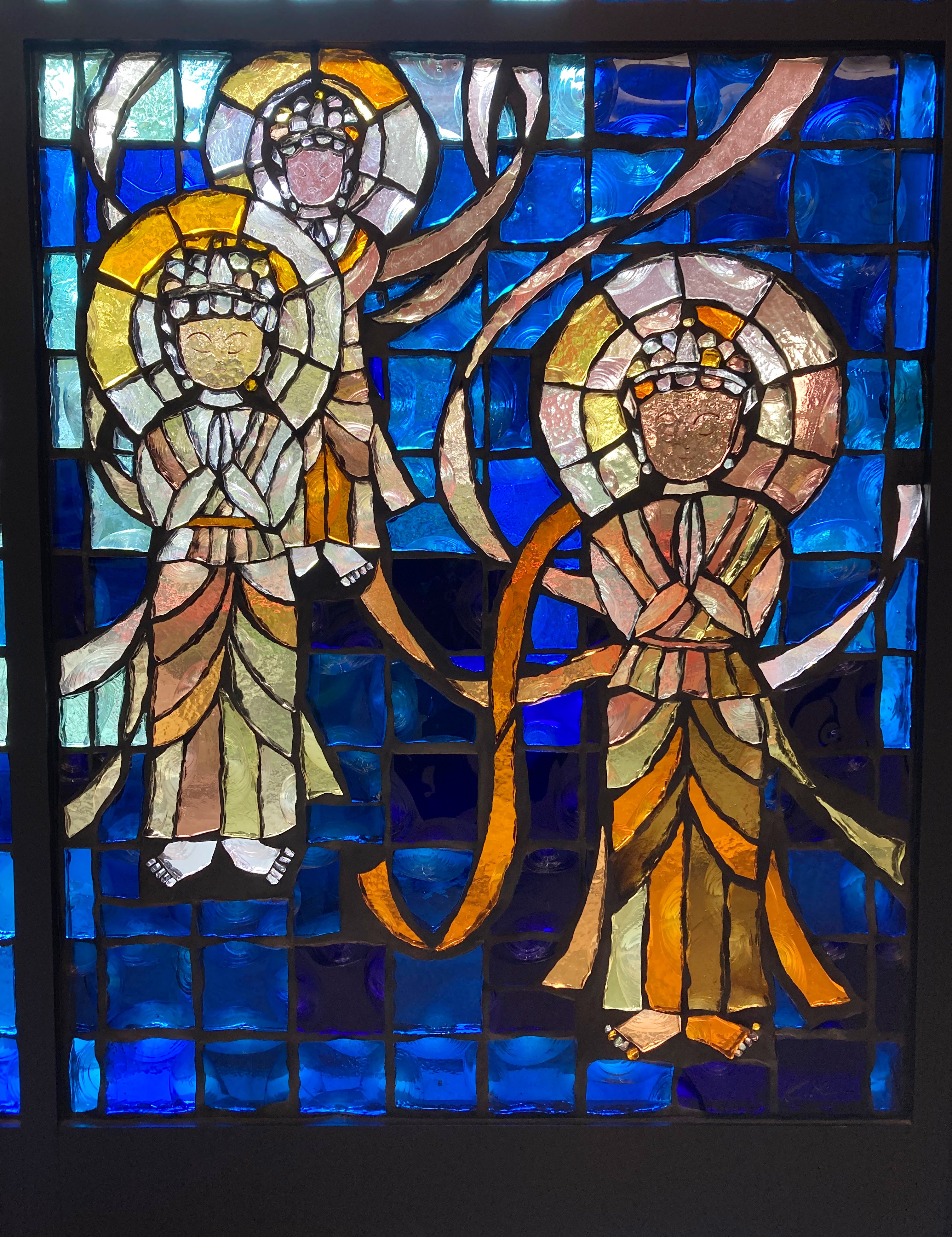 ステンドグラス　⛪️教会 カトリック新潟教会 | ステンドグラス紹介