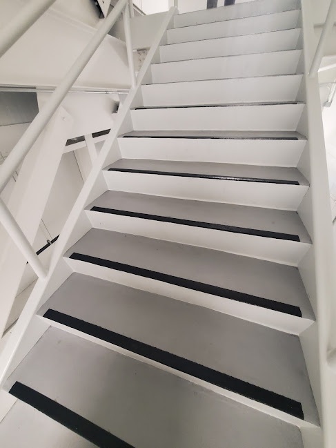 When the steps look this good years after the job is completed you know it’s high quality work. #Facilities can’t afford unscheduled downtime, and longevity is key. Engineering the right #resinous solution and a flawless installation makes all the difference. 💪
 #getfloored