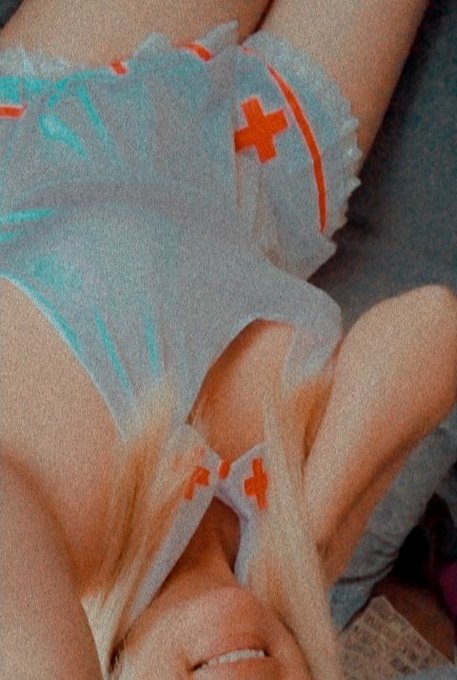 Pronto me va a llegar lencer&iacute;a nueva 😋😋😋 https://t.co/6g4QdxBXn3