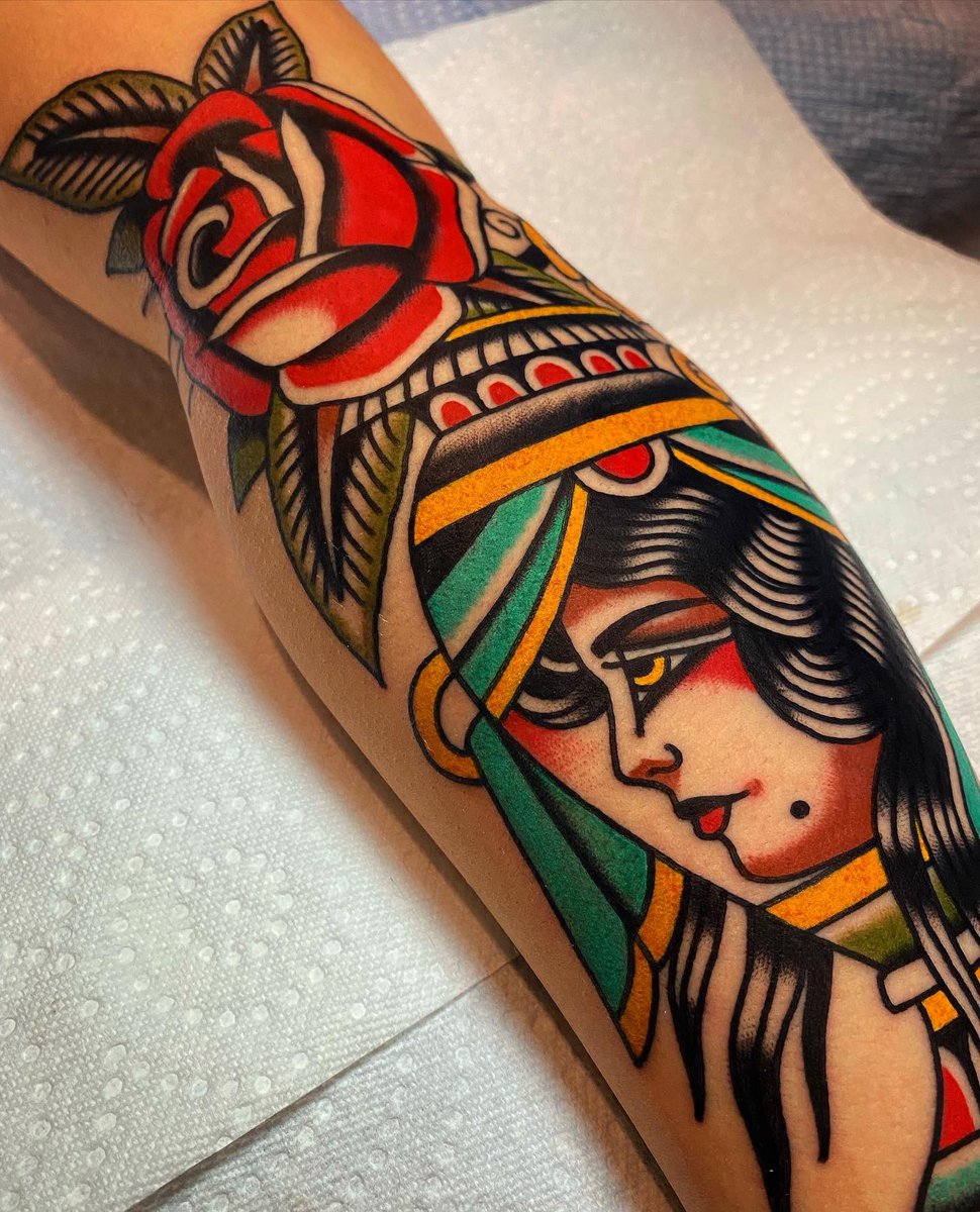 WHATS POPPIN IN THE WORLD OF TWITTER!? It’s been a minute