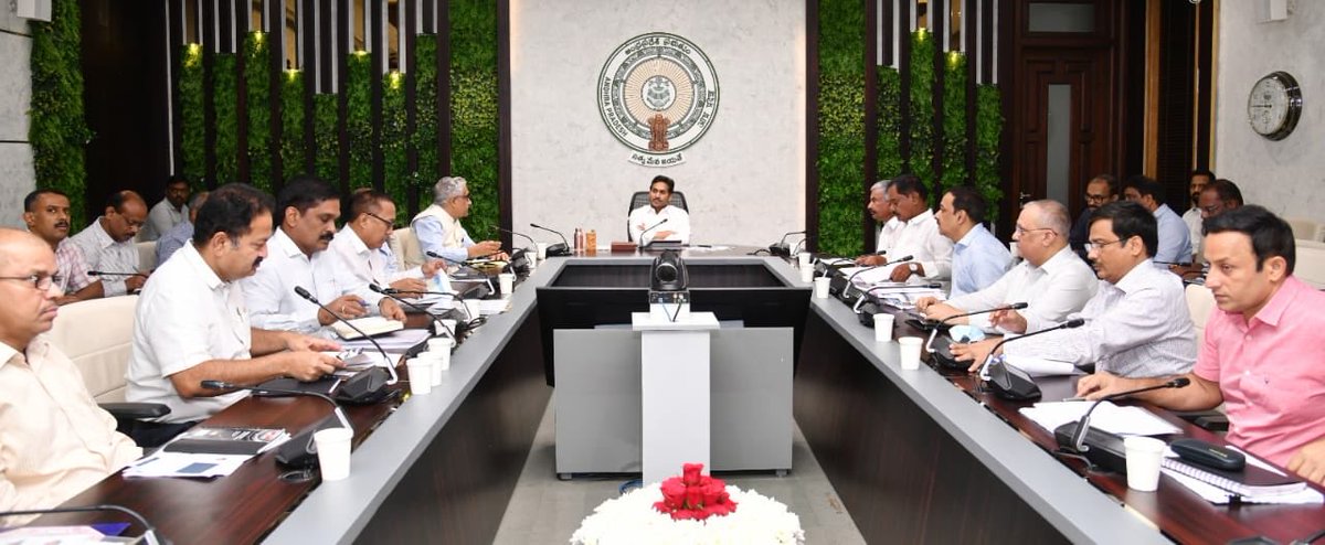 rajat_ias's tweet photo. Review Meeting by Hon'ble CM Sir today...!!! #DynamicCMOfAP
@gkd600 @AndhraPradeshCM
#RajatBhargavaIAS https://t.co/ryIGw2gOl5