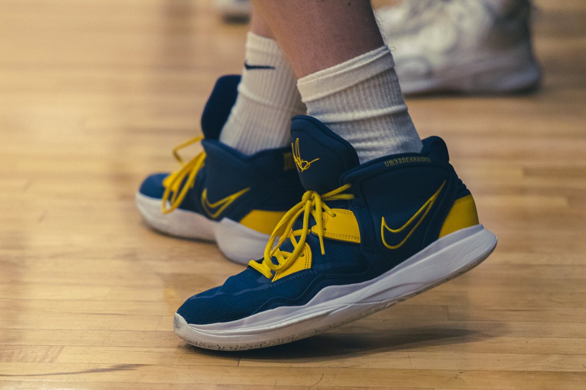 UMDearbornbball's tweet photo. 𝙆𝙞𝙘𝙠𝙨 𝙜𝙖𝙢𝙚. 😤👌

#GoBlue #DIGDeep https://t.co/b0Fm6XnsXR