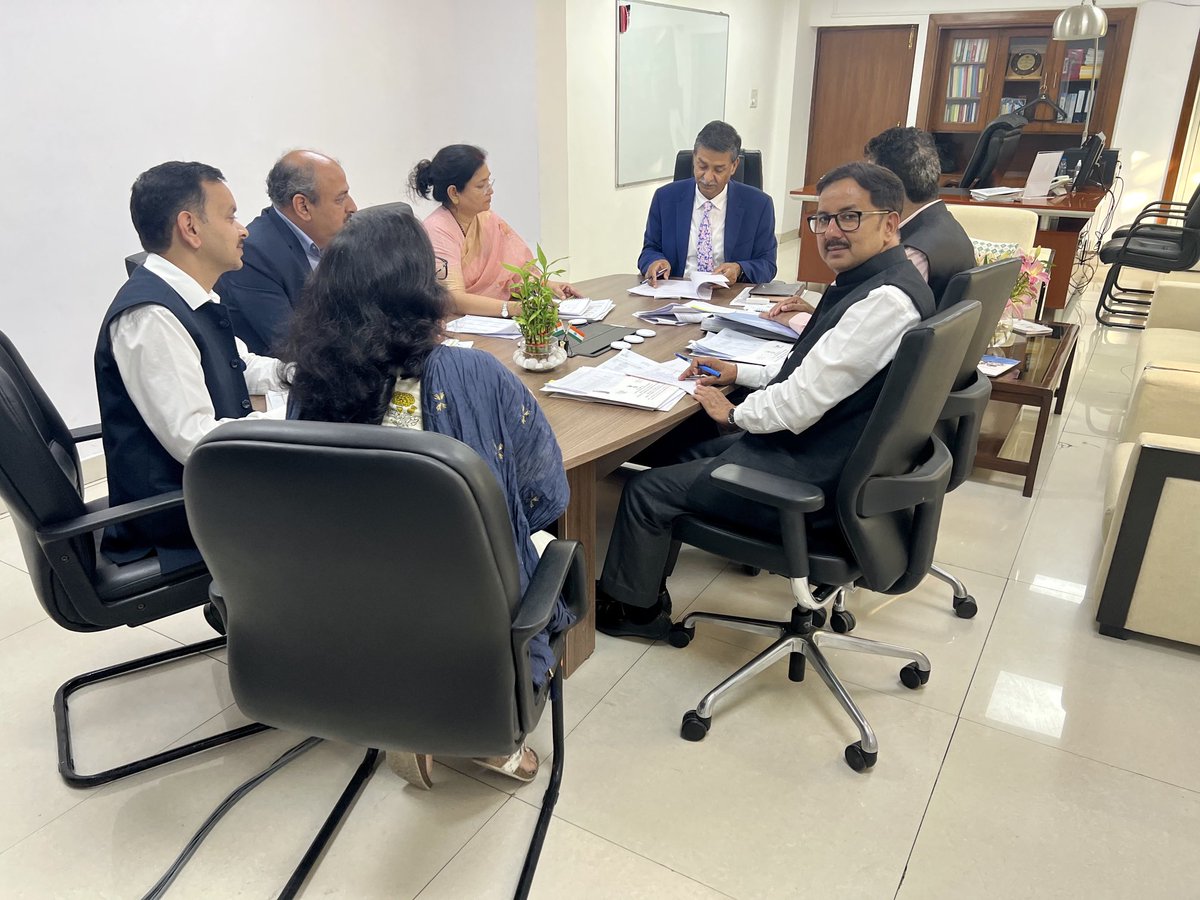 Today had a highly productive brainstorming session with brilliant faculty of the National Centre for Good Governance. They are full of ideas and eager to contribute in realising the vision of the Prime Minister to further improve service delivery and enhance ease of living.