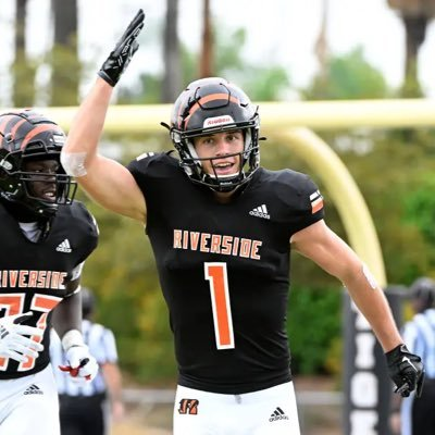 JUCOFFrenzy's tweet photo. 2023 (@RCCTigerFB) JUCO WR @reg_retzlaff was offered by New Mexico @NMStateFootball HL  https://t.co/rg1DJfrk3X https://t.co/qNd9vt7Pal