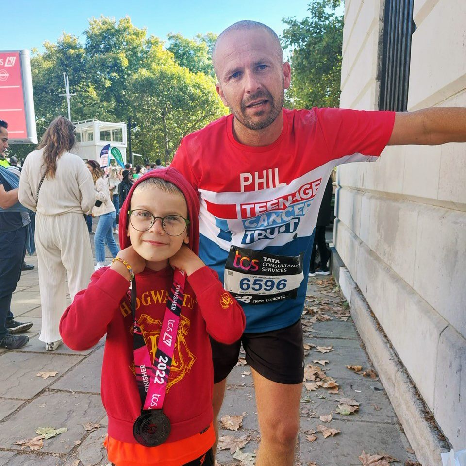 EHSmith's tweet photo. Congratulations to our #LondonMarathon runners 🏃 and Coast 2 Coast cyclists 🚴 who completed their #charity challenges last weekend.

We’re #proper proud of all your amazing efforts and raising over £20K for Teenage Cancer Trust!

Thank you to everyone who has supported them. 👍 https://t.co/re3MaR7onA