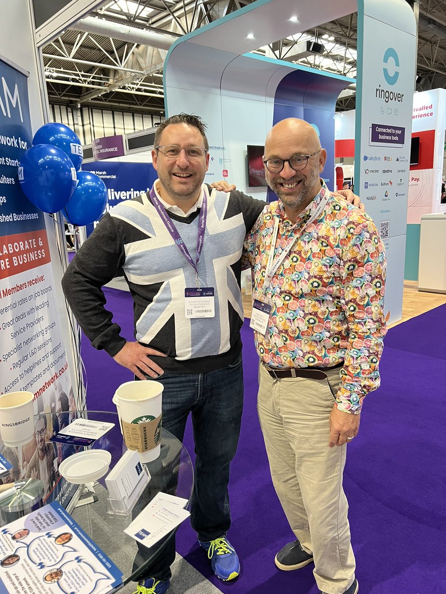 LogicMelon's tweet image. Now that’s a jumper! #anthonyMccormac from #macstaff on the #Teamnetworking stand at #recruitmentExpo