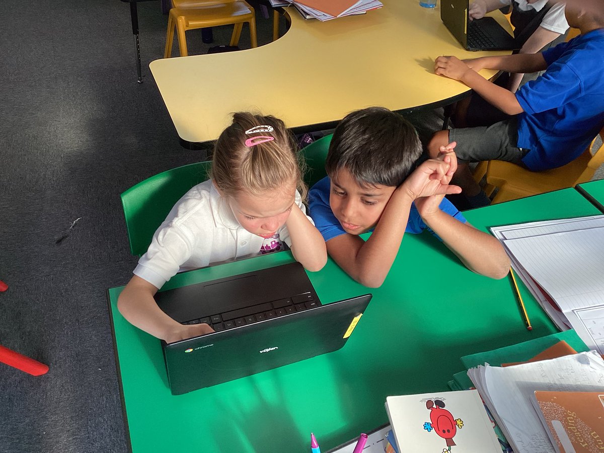 OWPSnightingale's tweet image. This afternoon we’re working in pairs to create code that follows a flowchart. #PairedProgramming #OwpsComputing