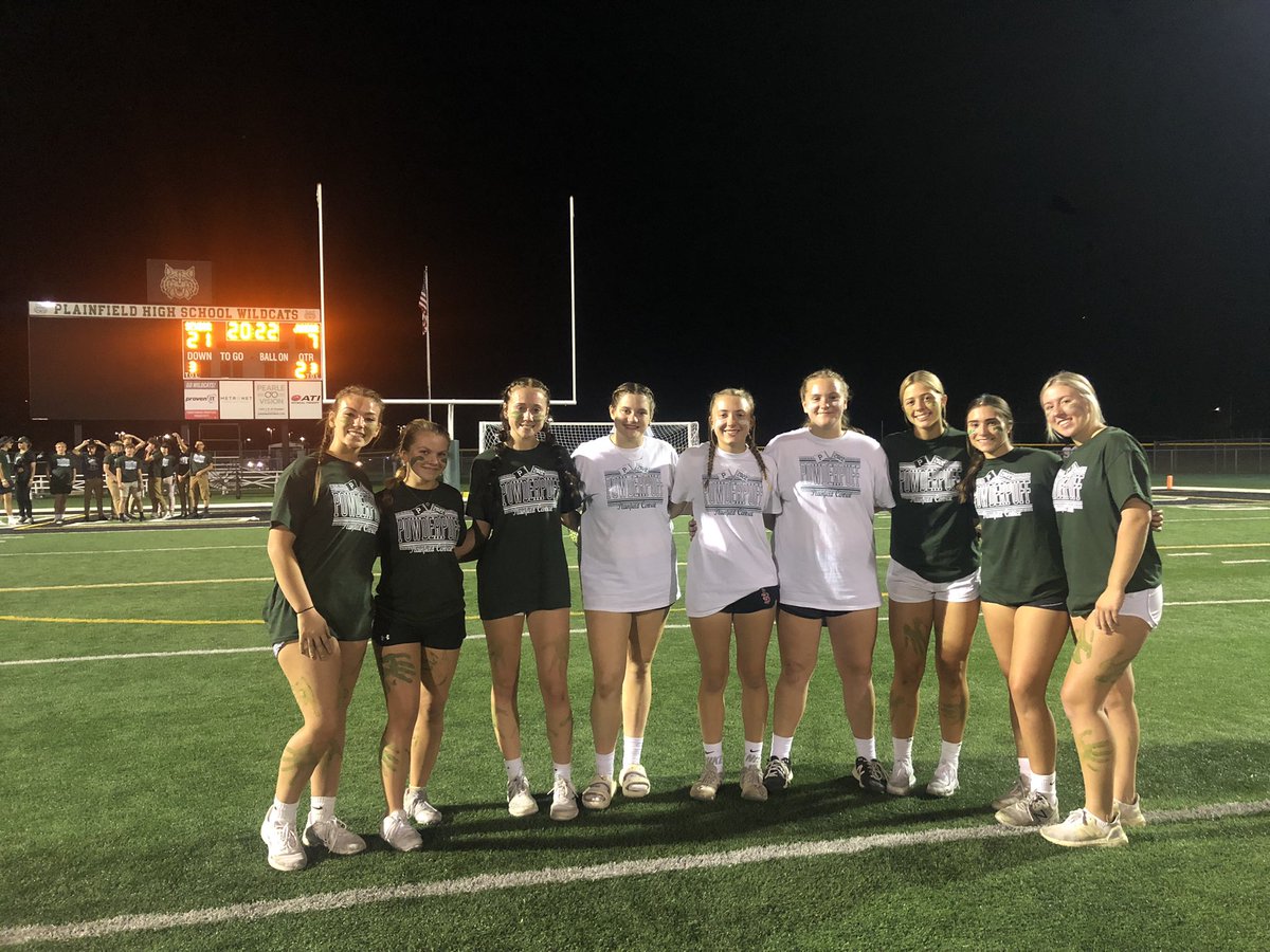 pchssoftball1's tweet photo. 2022 Senior vs Junior Powder Puff Softball showed off their football skills at last night’s game! 🥎🏈 #WildcatPride https://t.co/duRmwdv31p