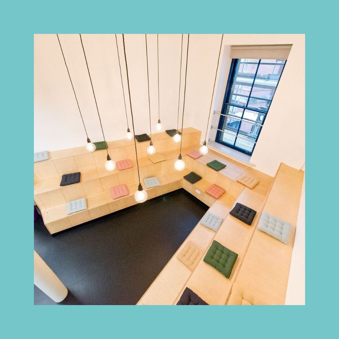 LizzieJWood's tweet photo. 1. Best for: hosting a roundtable discussion 

@AccelerateMCR’s amphitheater style seating is great for creating an intimate space that encourages people to join the debate. We’ve hosted many @FourthDayPR #HonestTalks events here, and would 100% recommend. https://t.co/k3DkxCI8a7
