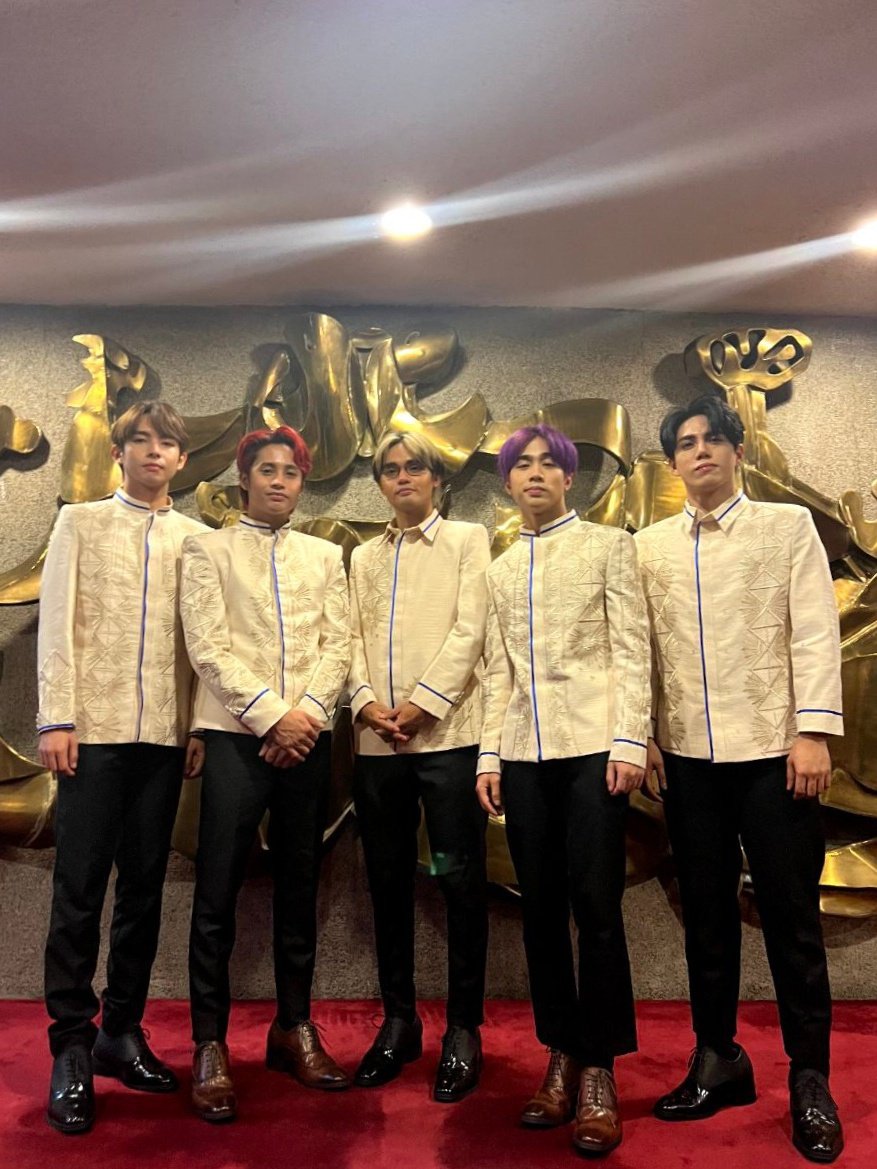 SB19Official's tweet photo. Thank you @NCCAOfficial for inviting us to the launch of the first ever Phil-Kor friendship media art show. Mabuhay ang sining at kultura! 

#SB19 #동행GunitatPagasa https://t.co/KxMGCTrMBa
