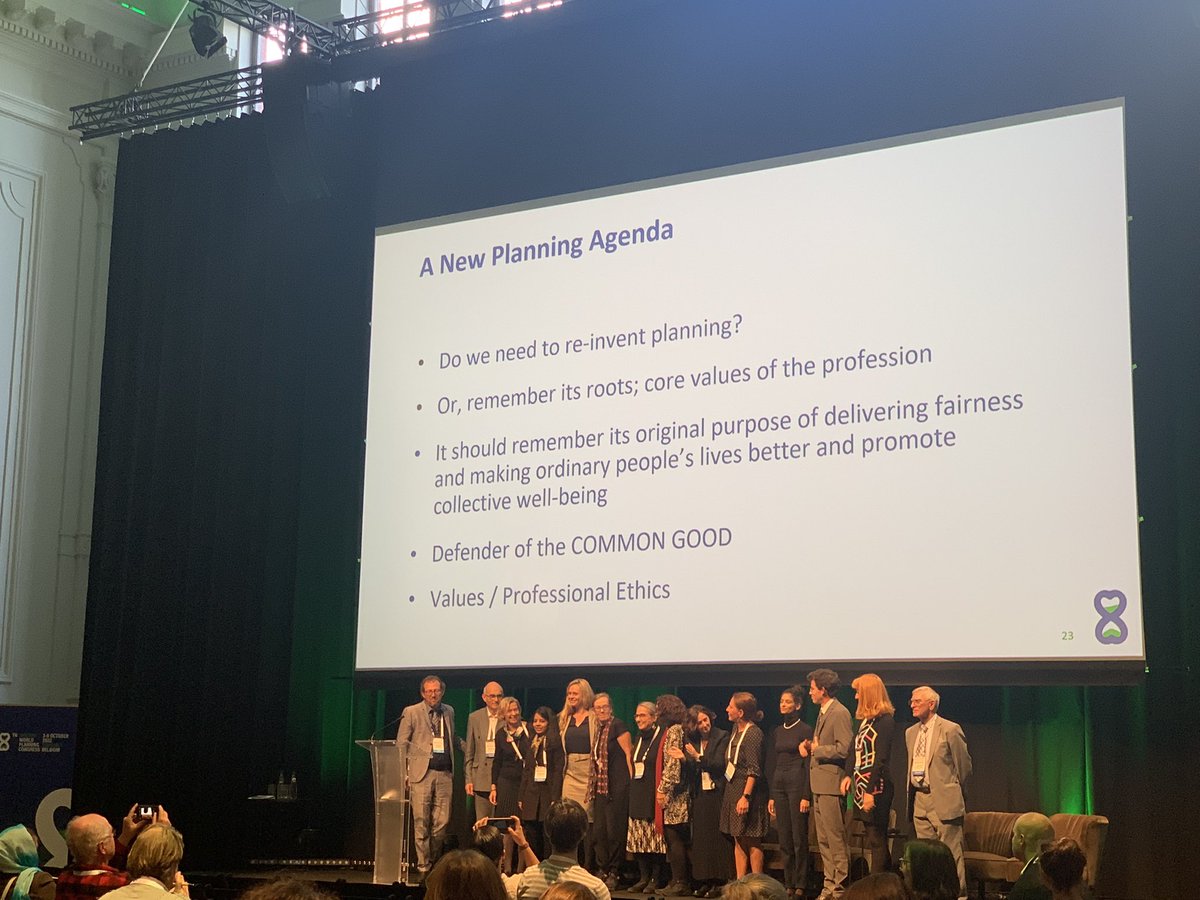 IS_UrbanHealth's tweet photo. โ#Planning should take more progressive and transformative action towards more fairness and collective #wellbeingโ @zeynepenlil this yearโs General Rapporteur at @ISOCARP #WPC58 during the Congress closing plenary session this afternoon in #Brussels!
@belpaire_e @pietroelisei https://t.co/AfICohmnRw