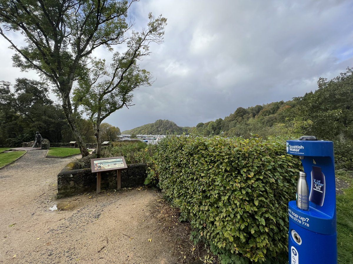 ResearchFiona's tweet photo. And just on the periphery of the #TomWeir garden against the background of boats is the Balmaha #TopupTap (#11) providing valuable #hydration to #walkers on the #westhighlandway 🚰💧🚶🏼‍♀️ https://t.co/iYkK5QapSD