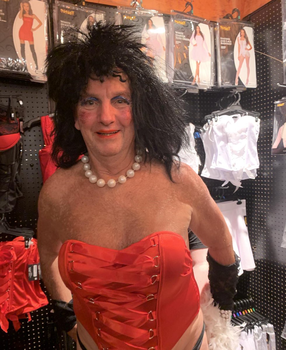 OKCPD's tweet photo. This individual is wanted in connection with a sexual assault that occurred at Spirit Halloween near Reno/Council. Your anonymous tip through Crime Stoppers could lead to a cash reward! 405.235.7300/www.okccrimetips.com. Case # 22-71289 https://t.co/h9rku5BY6R