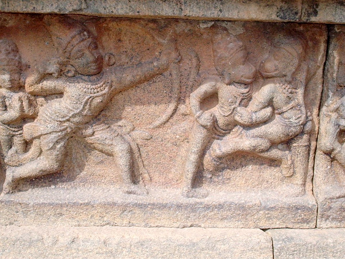 thamizhlab's tweet photo. To Summarise:
1. Vishnu is their first king - Vaishnavam
2. Descendents of Surya - Shouram
3. Family Deity is Nisumbasoodhani - Shaktham
4. Built Skanda temples - Kaumaram
5. Sculpted Ganesha - Ganapatyam
6. Devout Shiva Worshippers - Shaivam

But Cholas were not Hindus?! https://t.co/GjUdO6cwha