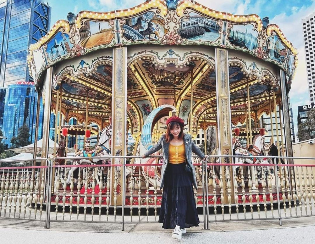 C4thyisme's tweet photo. Merry go round ☺️
#CatsBank #moonshot #GME #AMC #AMCApe https://t.co/cb0Hzmqd3J